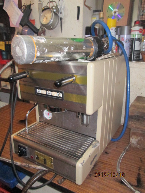 Ремонт, чистка профессиональной кофеварки -La-San-Macco-