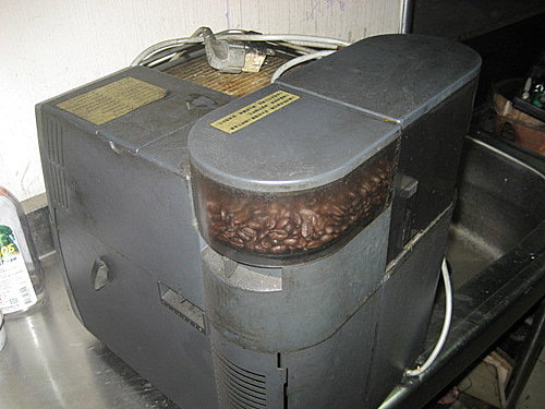 Чистка и ремонт кофемашины -Saeco-Royal-220V