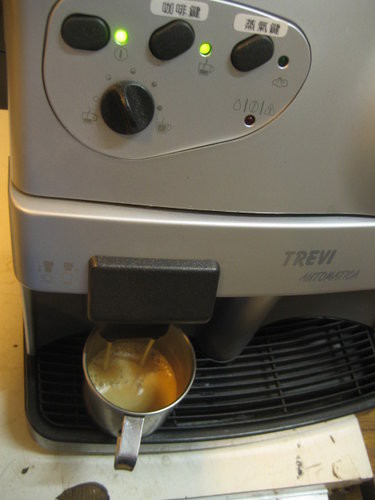 Чистка и ремонт кофемашины -saeco-trevi-